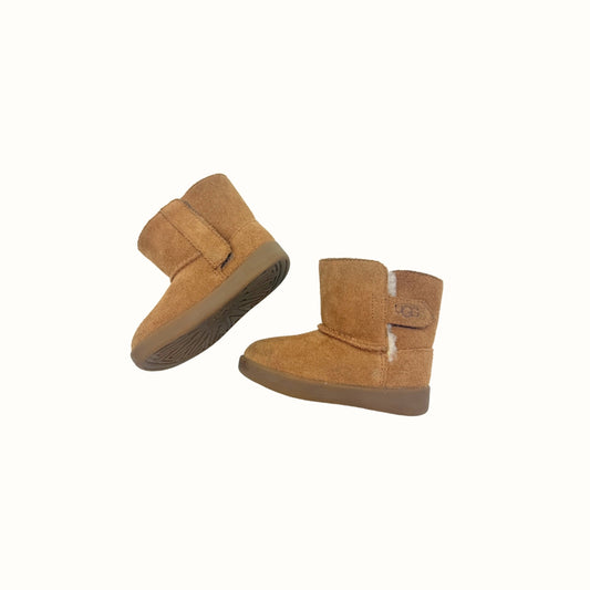 UGG Classic Boots – UK 4 / 12-18M