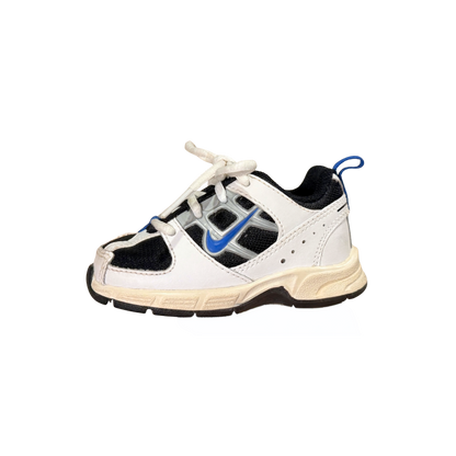 Vintage Nike Toddler Sneakers – AU 3.5