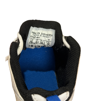 Vintage Nike Toddler Sneakers – AU 3.5
