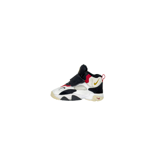 Nike Vintage Kids Shoes – Size US 8C