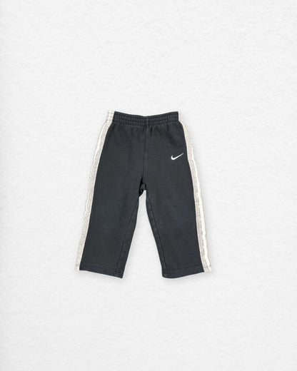 Vintage Nike Track Pants – 24M