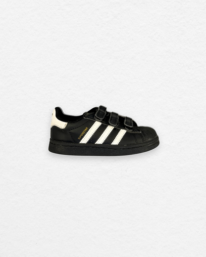 Adidas Superstar – 2.5 to 3Y