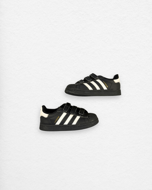 Adidas Superstar – 2.5 to 3Y
