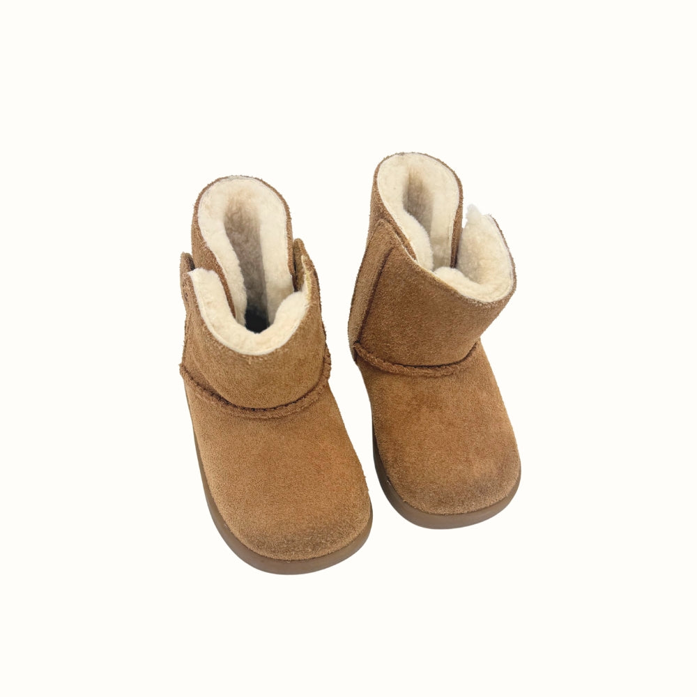 UGG Classic Boots – UK 4 / 12-18M