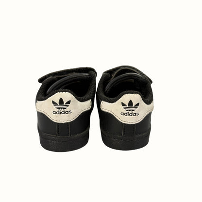 Adidas Superstars – US 6K